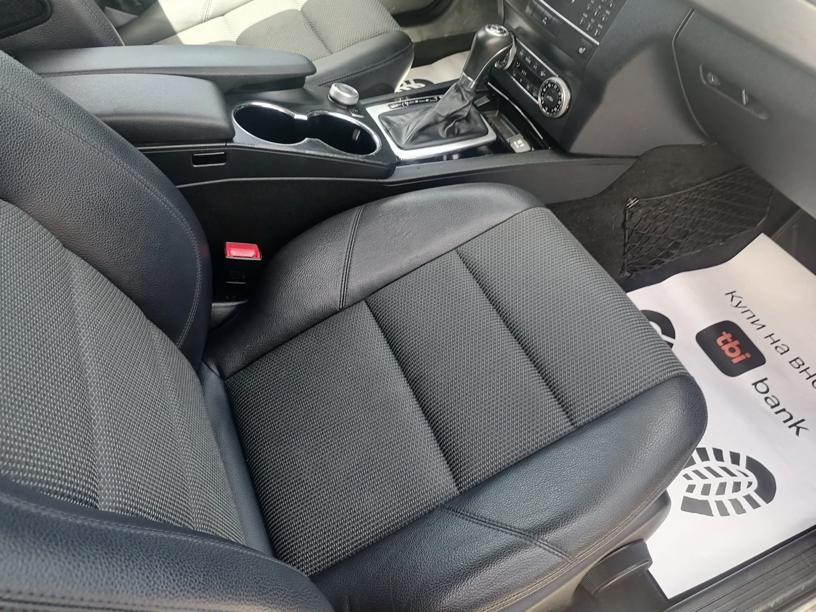 Mercedes-Benz CLK 220CDI AUTOMAT LED, снимка 13 - Автомобили и джипове - 54699206