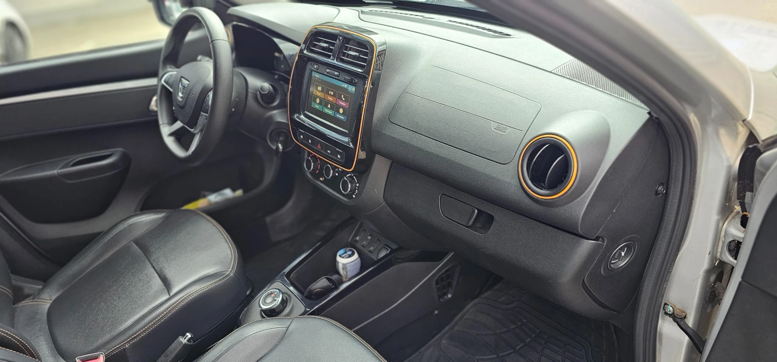 Dacia Spring, снимка 10 - Автомобили и джипове - 54725679
