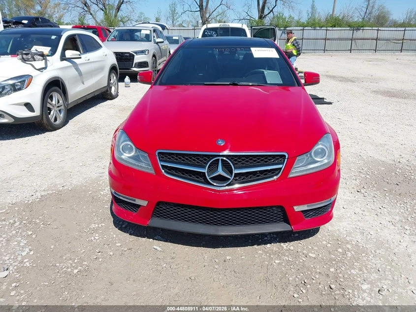 Mercedes-Benz C 63 AMG 6.3l, снимка 12 - Автомобили и джипове - 54773551
