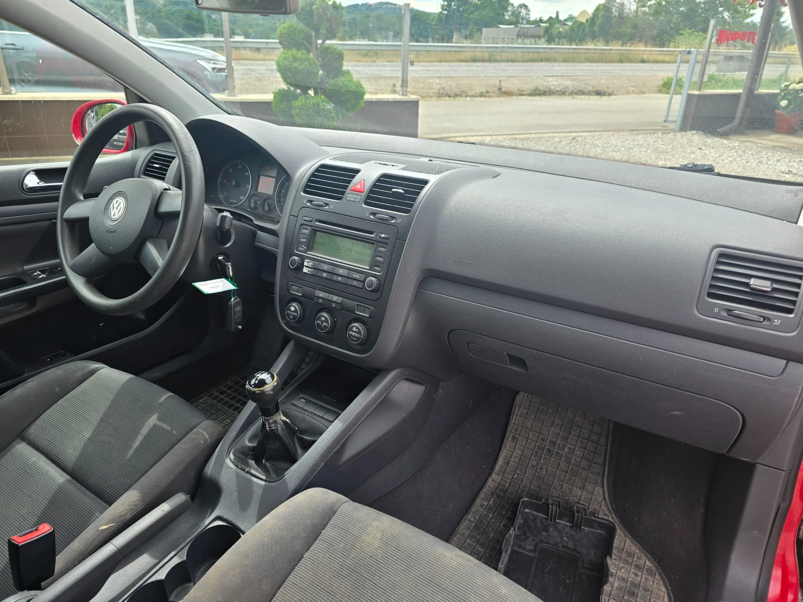 VW Golf 1.9TDI KLIMA, снимка 9 - Автомобили и джипове - 55463041