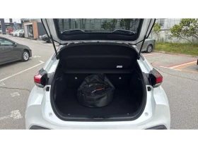 Toyota C-HR 2.0 PLUG-IN SELECTION, снимка 10