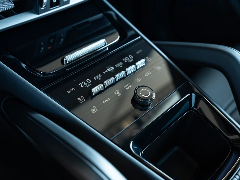 Porsche Cayenne Coupe, снимка 13 - Автомобили и джипове - 52076653