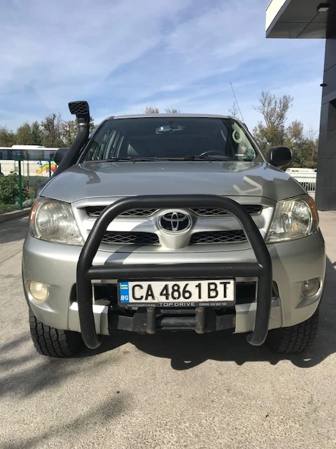 Toyota Hilux double cab, снимка 3 - Автомобили и джипове - 47524470