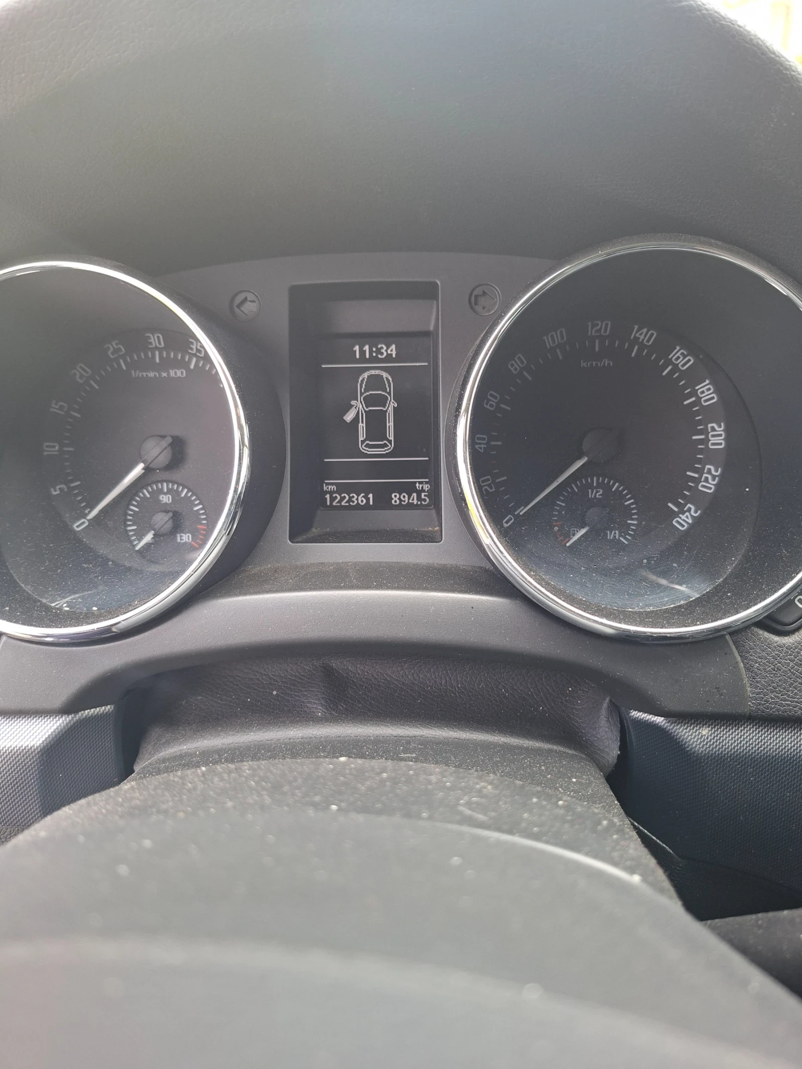 Skoda Yeti 4x4, снимка 5 - Автомобили и джипове - 53934851