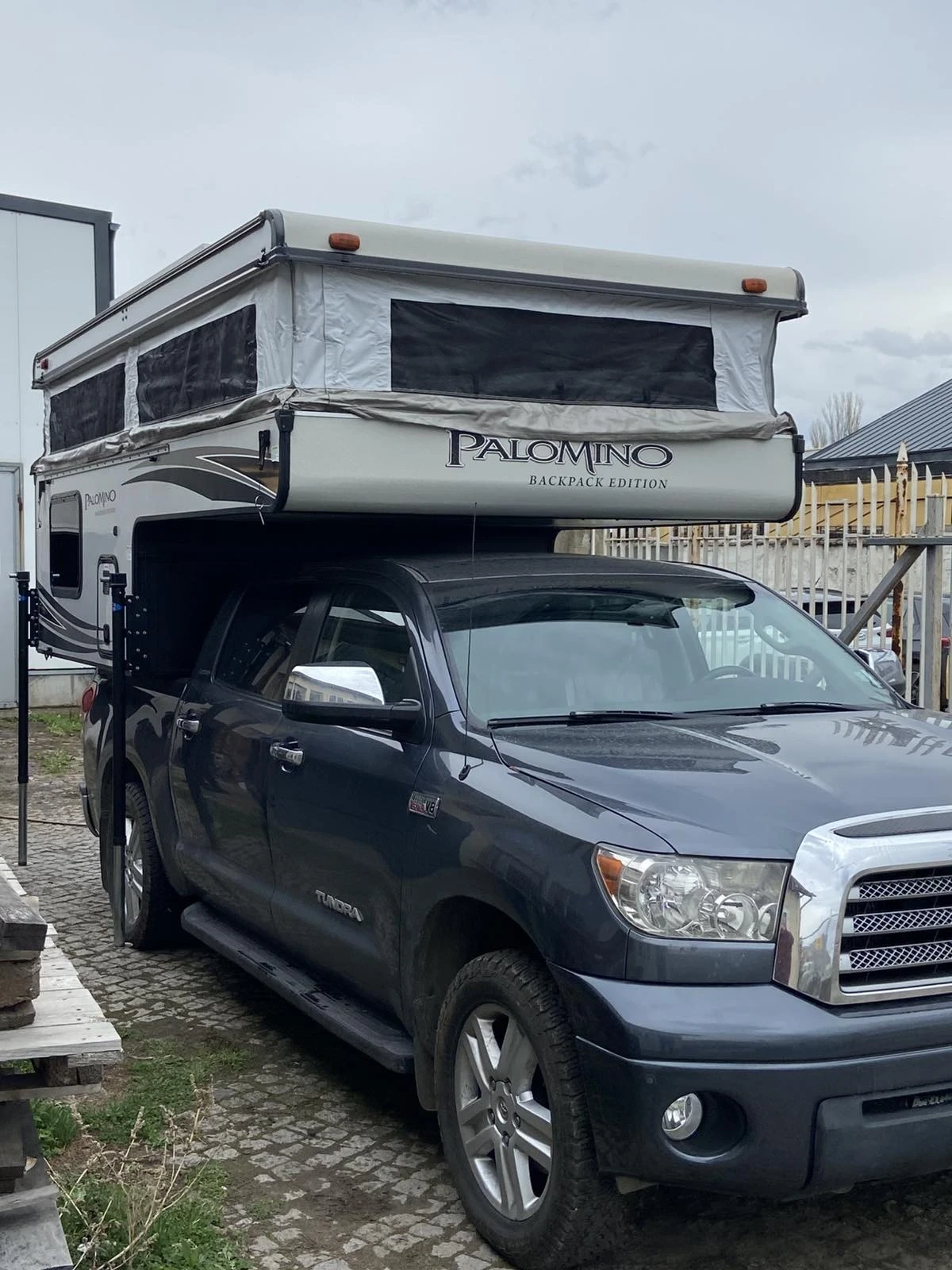 Toyota Tundra, снимка 2 - Автомобили и джипове - 54079959