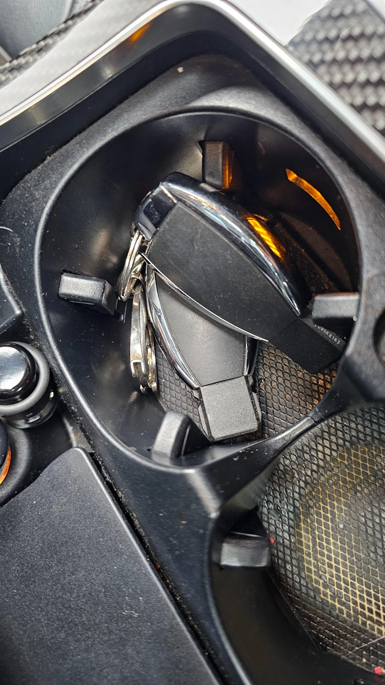 Mercedes-Benz GLC 43 AMG PANO * HEAD-UP * 360 CAM * CARBON, снимка 15 - Автомобили и джипове - 54517841
