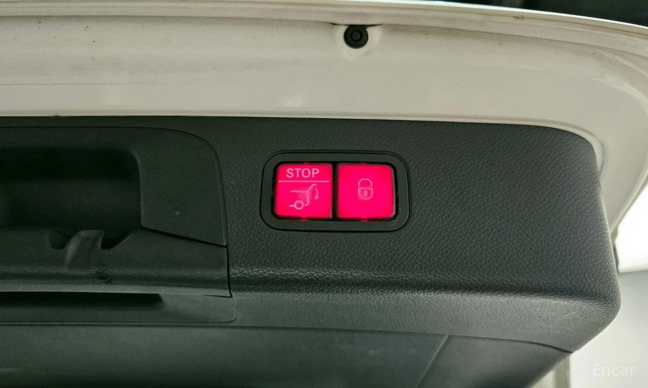 Mercedes-Benz GLC 43 AMG PANO * HEAD-UP * 360 CAM * CARBON, снимка 16 - Автомобили и джипове - 54517841