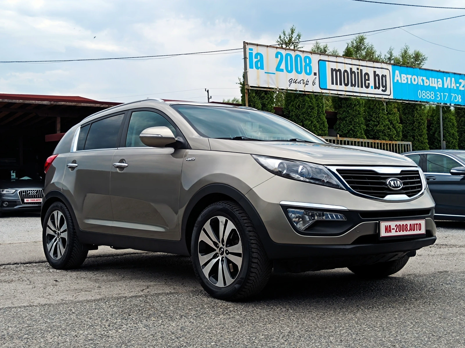 Kia Sportage 2.0 i* 4x4* АВТОМАТИК* NAVI* ПАНОРАМА* Keyless/Go*, снимка 3 - Автомобили и джипове - 55004017