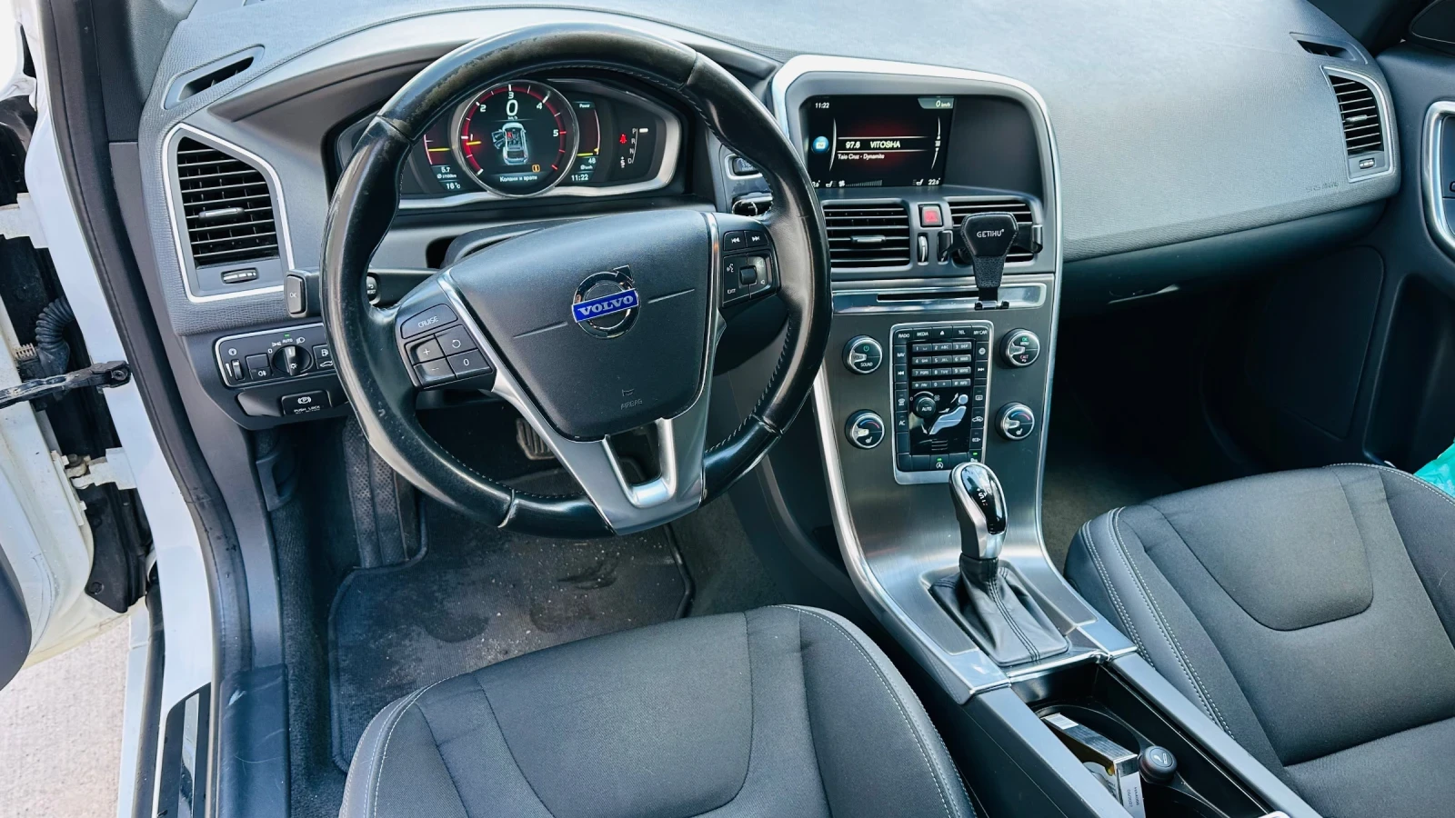 Volvo XC60 2.0 bi-turbo(181kc) | Mobile.bg � ����������� 17