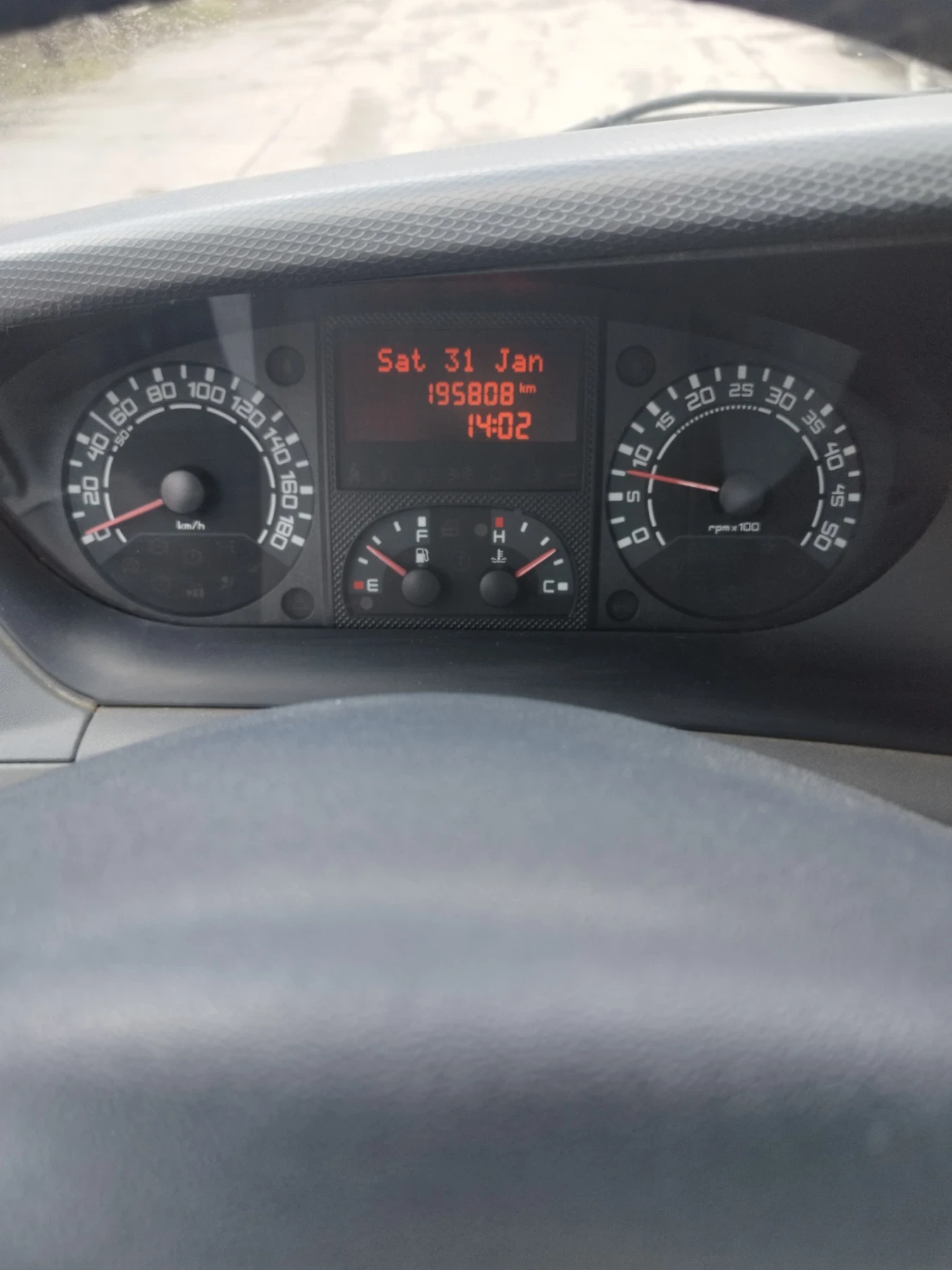 Iveco 35c15 3.0 CNG САМОСВАЛ - изображение 8