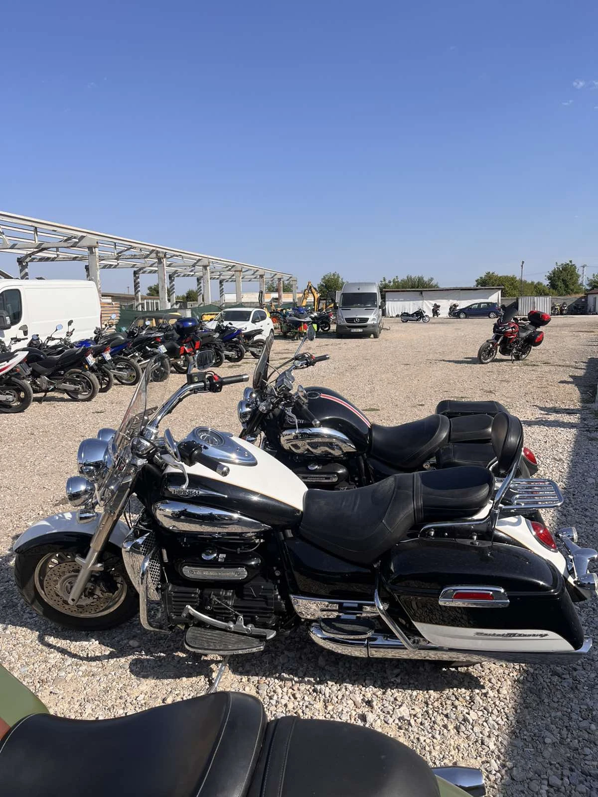 Triumph Rocket   | Mobile.bg   17