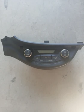 75F206 климатроник Toyota Yaris 2013г, снимка 1