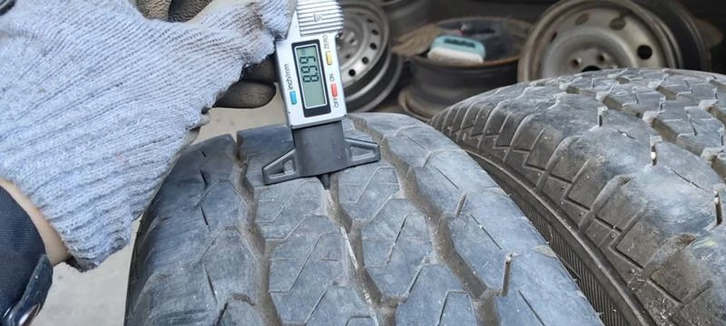 Гуми Летни 215/75R16, снимка 5 - Гуми и джанти - 31948494