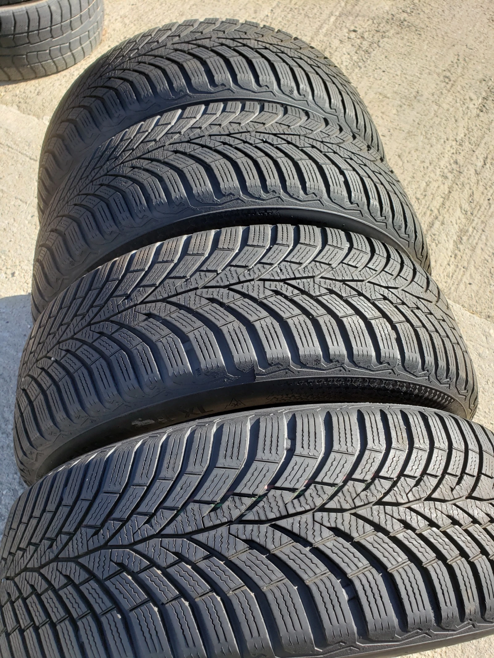 ���� 205/60R16 | Mobile.bg � ����������� 4