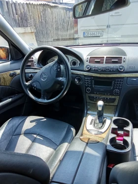 Mercedes-Benz E 220, снимка 11