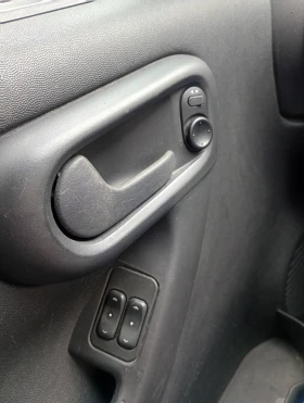 Opel Combo Като ново - 2000 € / 3911.66 лв. - 57195628 12