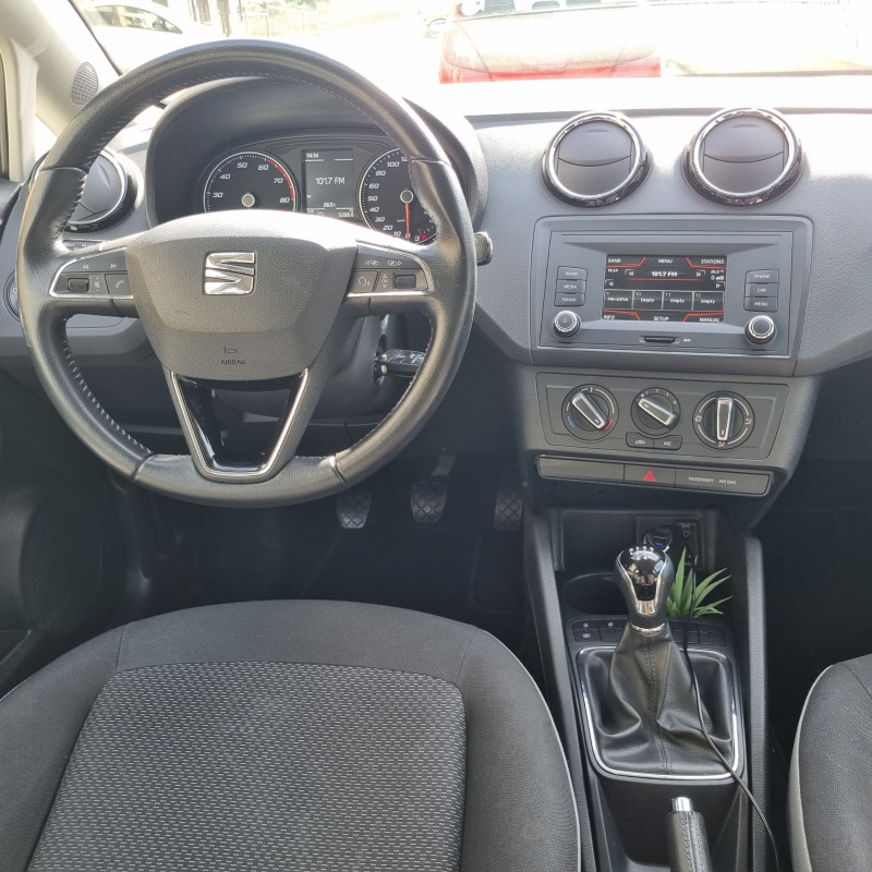 Seat Ibiza, снимка 4 - Автомобили и джипове - 42561257