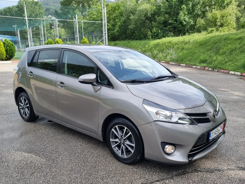 Toyota Verso 1.6 Navig/Klimatron/7mesta, снимка 7 - Автомобили и джипове - 46059230