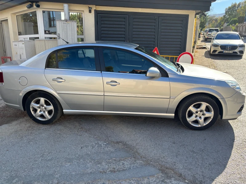 Opel Vectra 1.9CDTI, снимка 2 - Автомобили и джипове - 47735582