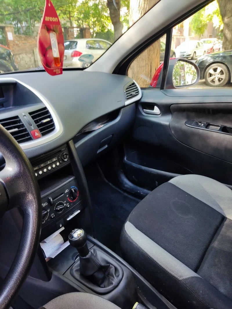 Peugeot 207 1.4, снимка 6 - Автомобили и джипове - 47791992