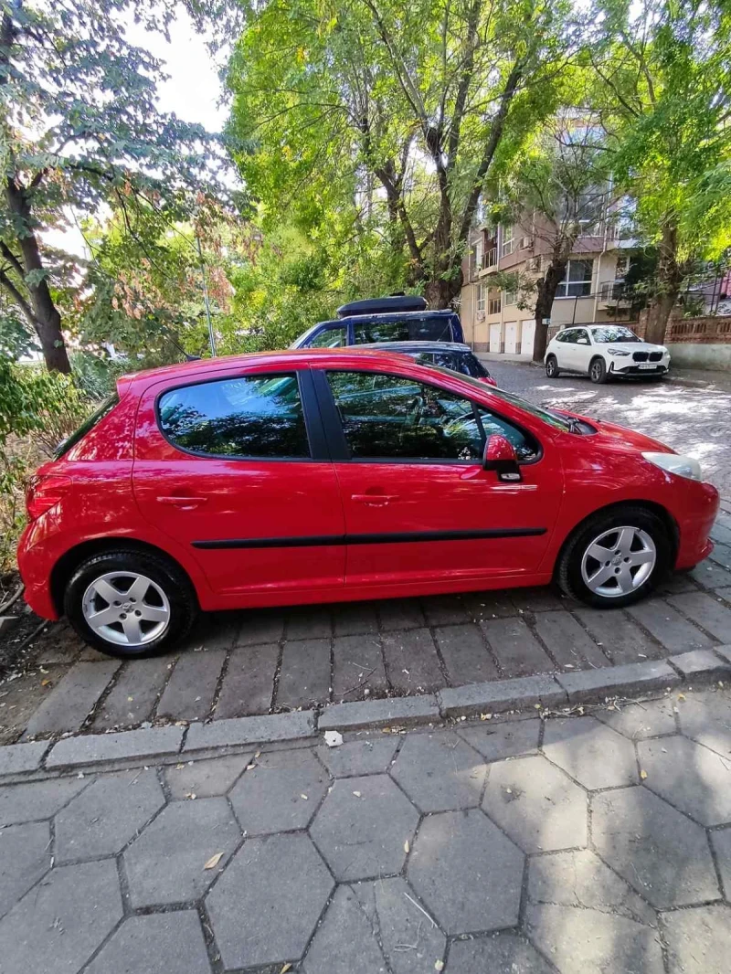 Peugeot 207 1.4, снимка 11 - Автомобили и джипове - 47791992