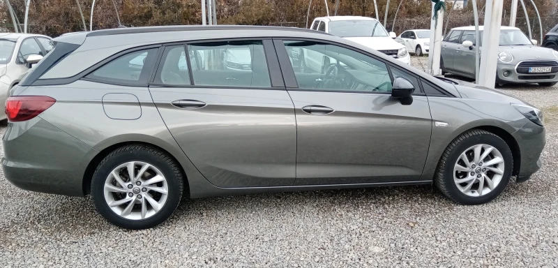 Opel Astra 1.5D Sports Tourer Гаранц., снимка 6 - Автомобили и джипове - 48472036