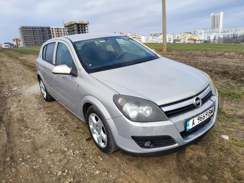 Opel Astra Н, снимка 1 - Автомобили и джипове - 49461469