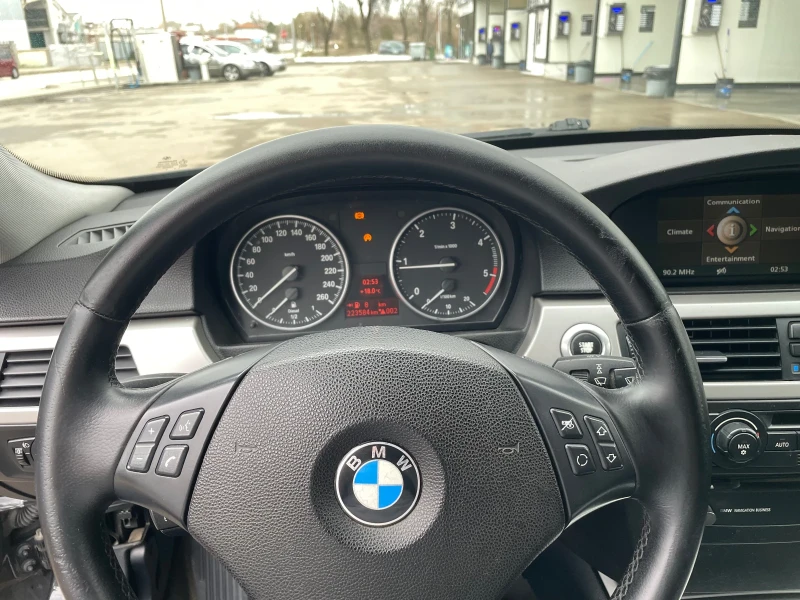 BMW 320 320MPack , снимка 14 - Автомобили и джипове - 49517243