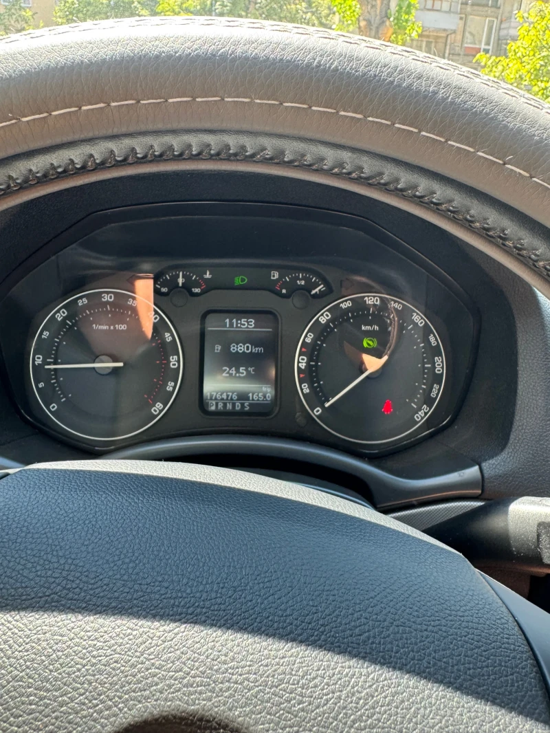 Skoda Octavia, снимка 9 - Автомобили и джипове - 52806479