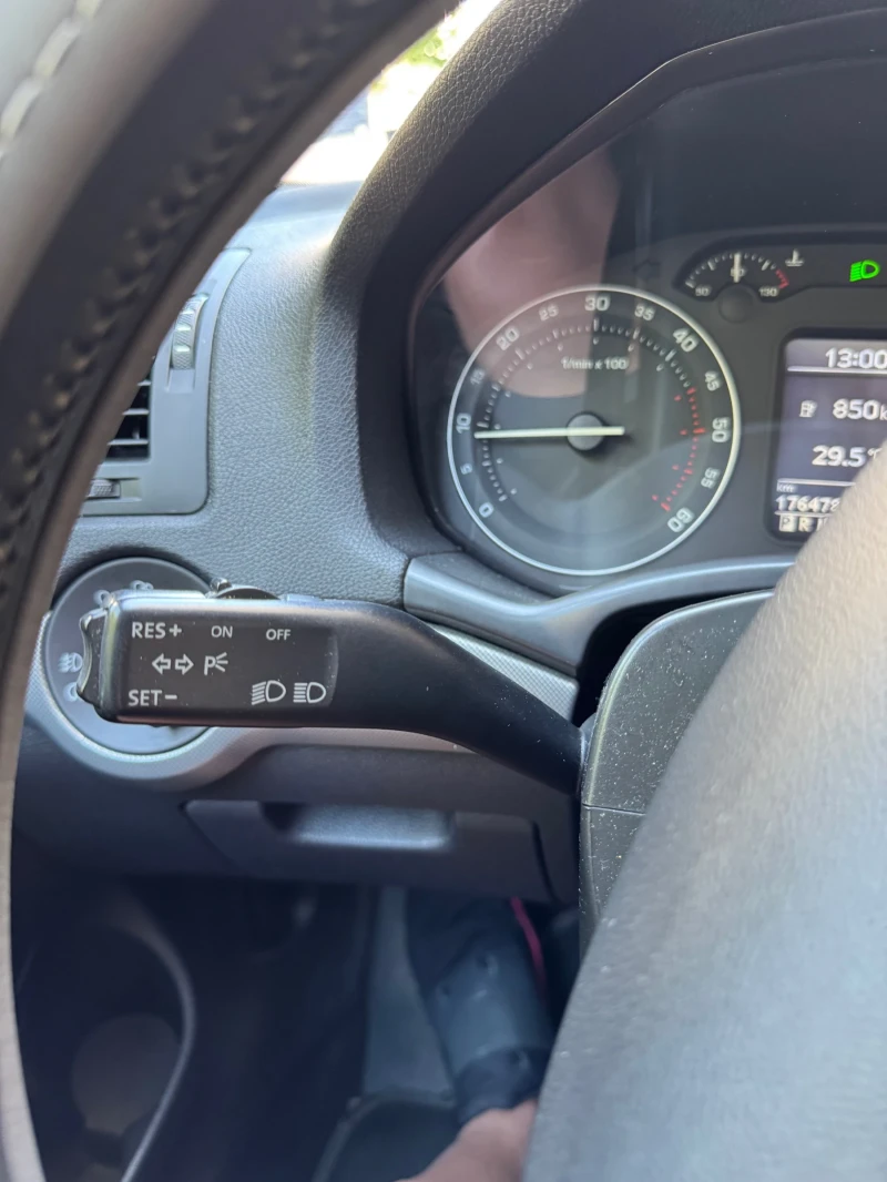 Skoda Octavia, снимка 14 - Автомобили и джипове - 52806479