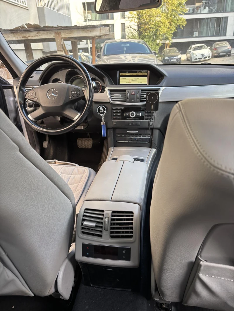 Mercedes-Benz E 350, снимка 9 - Автомобили и джипове - 52620998