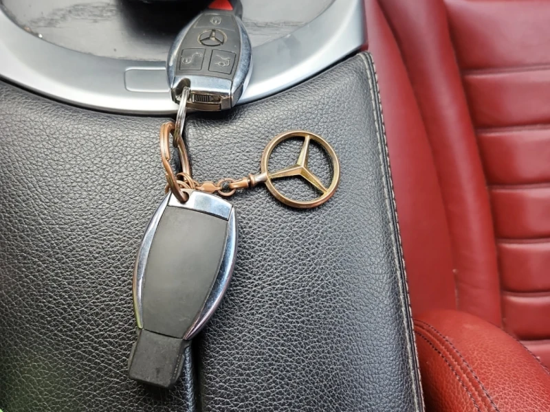 Mercedes-Benz C 43 AMG * АВТО КРЕДИТ* ЦЕНА ДО БГ * СЕРВИЗНА ИСТОРИЯ * , снимка 8 - Автомобили и джипове - 52503774