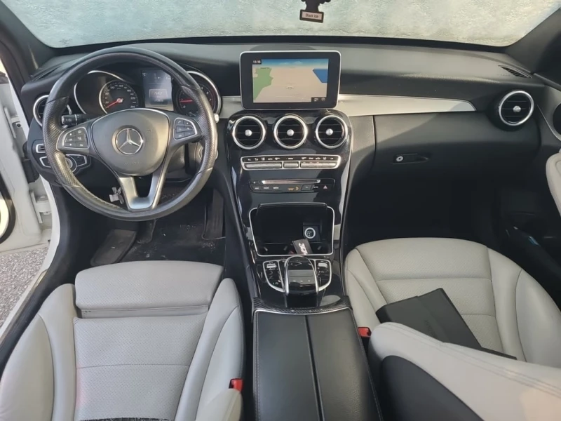 Mercedes-Benz C 300 * CARFAX * ФИНАНСИРАНЕ , снимка 11 - Автомобили и джипове - 52744918