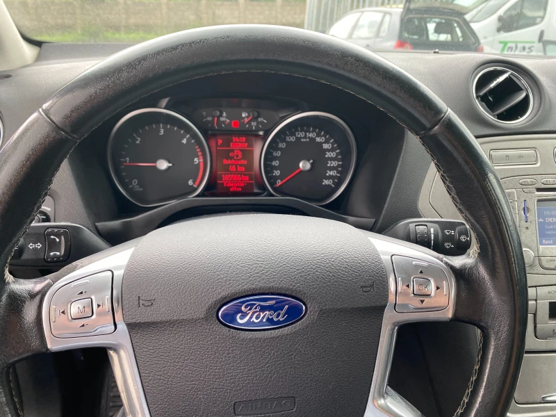 Ford Mondeo 2.0tdci automatic, снимка 13 - Автомобили и джипове - 52934399