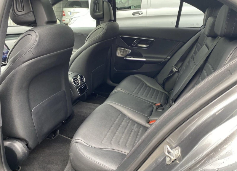 Mercedes-Benz C 43 AMG 4M* PANO* BURM* HUD* 360 CAM* MEMORY* DISTR* KEYLE, снимка 13 - Автомобили и джипове - 53364818