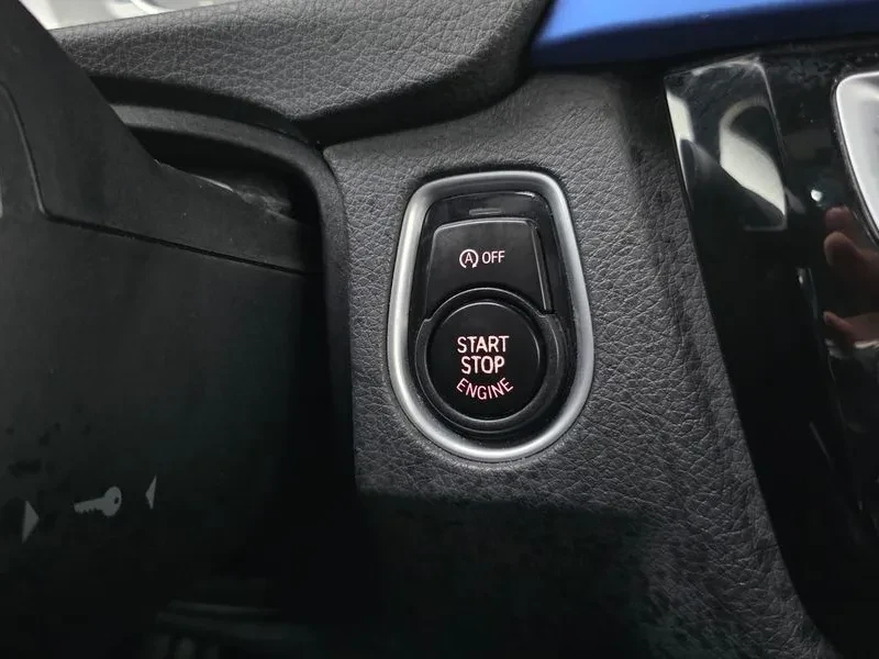 BMW 320 i - САМО 30% АВАНС, снимка 17 - Автомобили и джипове - 56304442