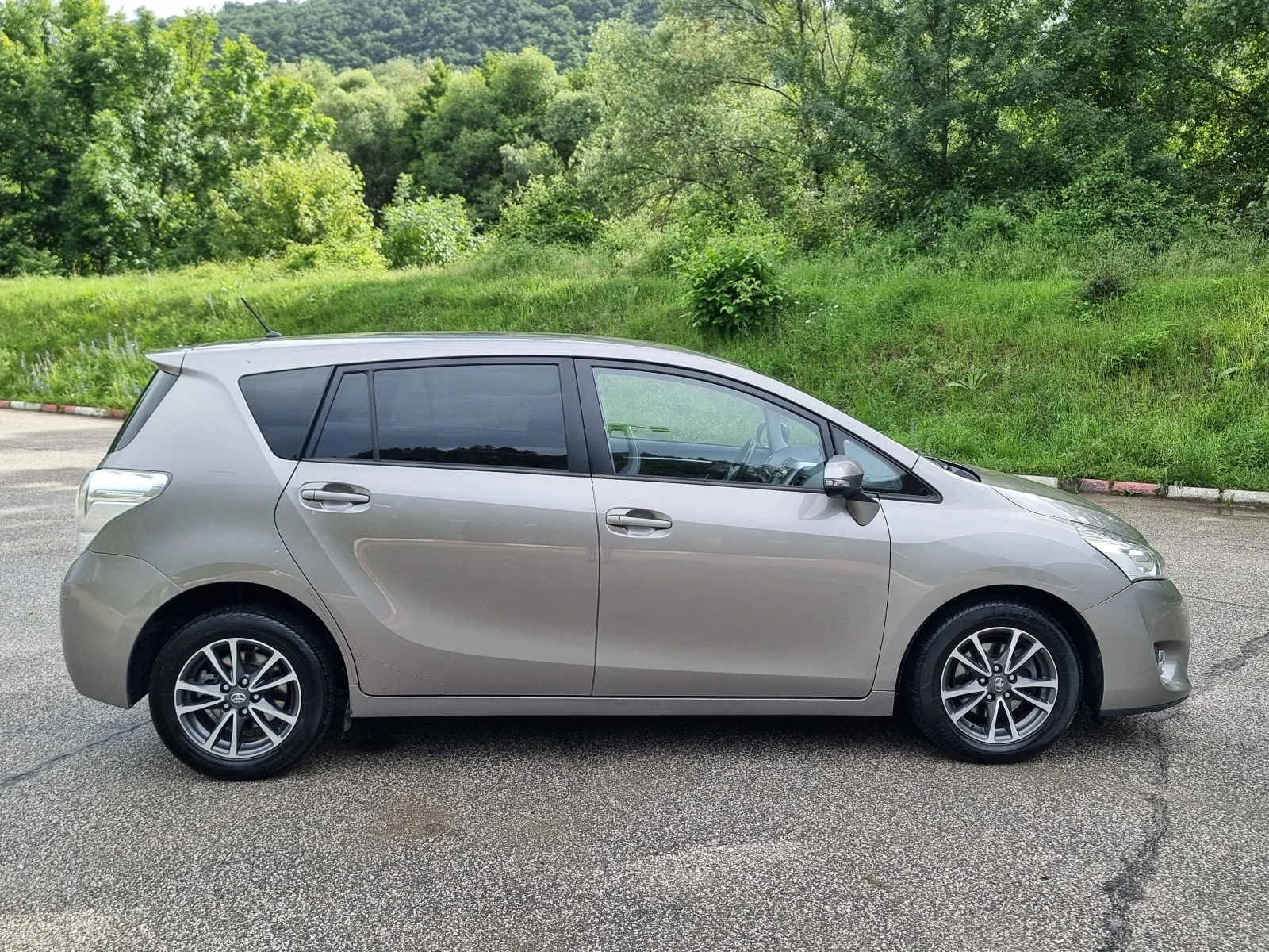 Toyota Verso 1.6 Navig/Klimatron/7mesta - изображение 6