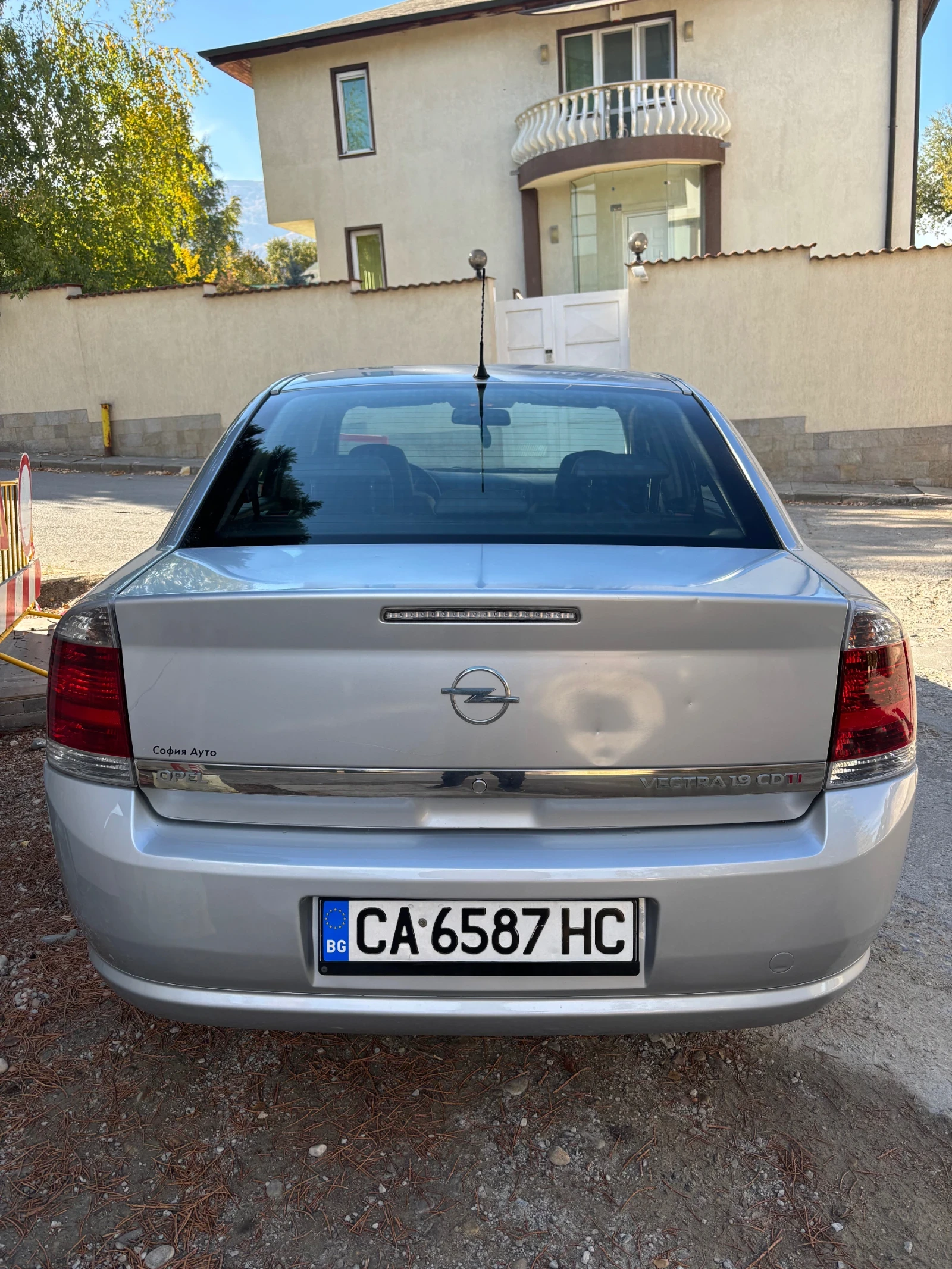 Opel Vectra 1.9CDTI - изображение 3