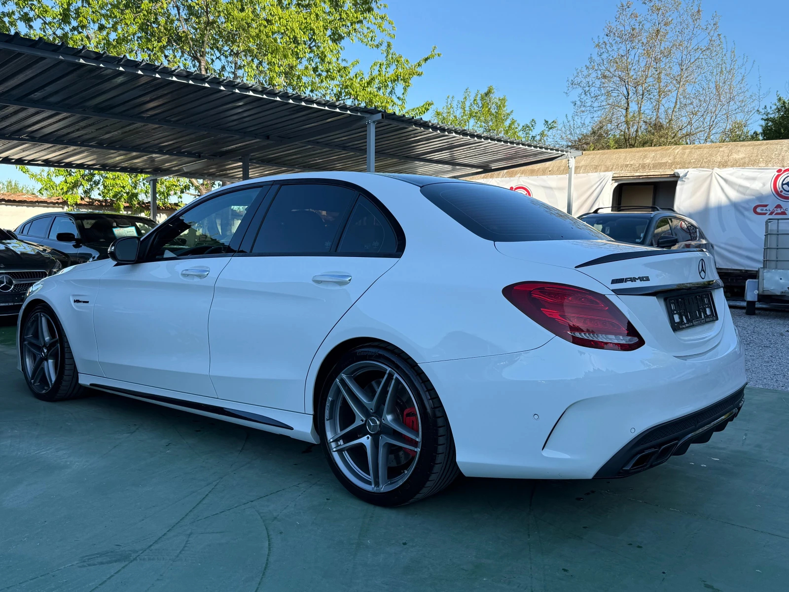 Mercedes-Benz C 63 AMG C63S  - изображение 6