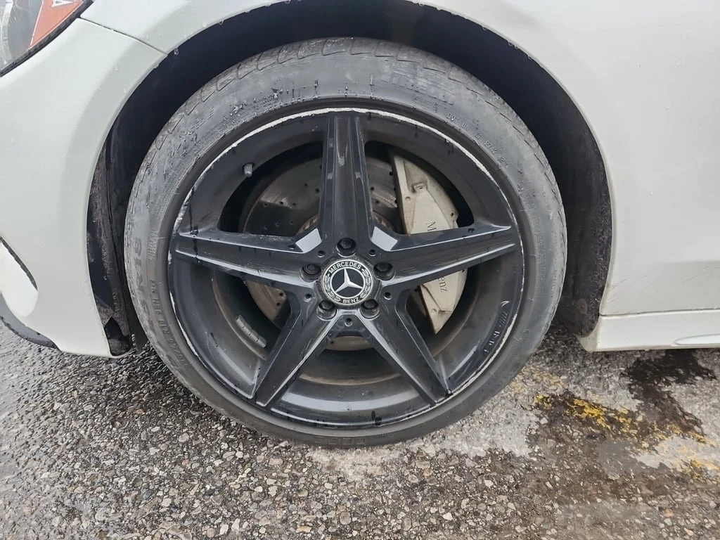 Mercedes-Benz C 300 * CARFAX * ФИНАНСИРАНЕ  - изображение 6