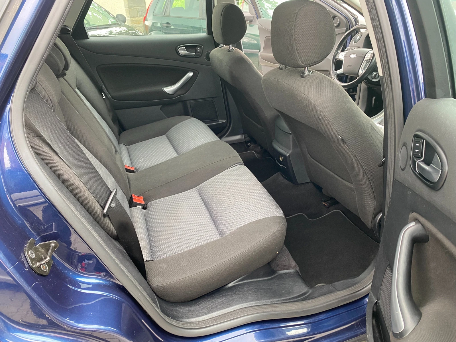 Ford Mondeo 2.0tdci automatic | Mobile.bg � ����������� 10
