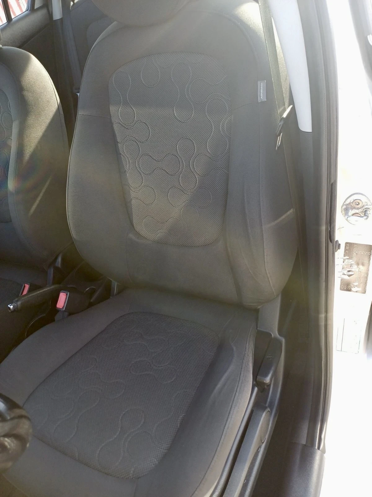 Hyundai I20, снимка 7 - Автомобили и джипове - 53836096