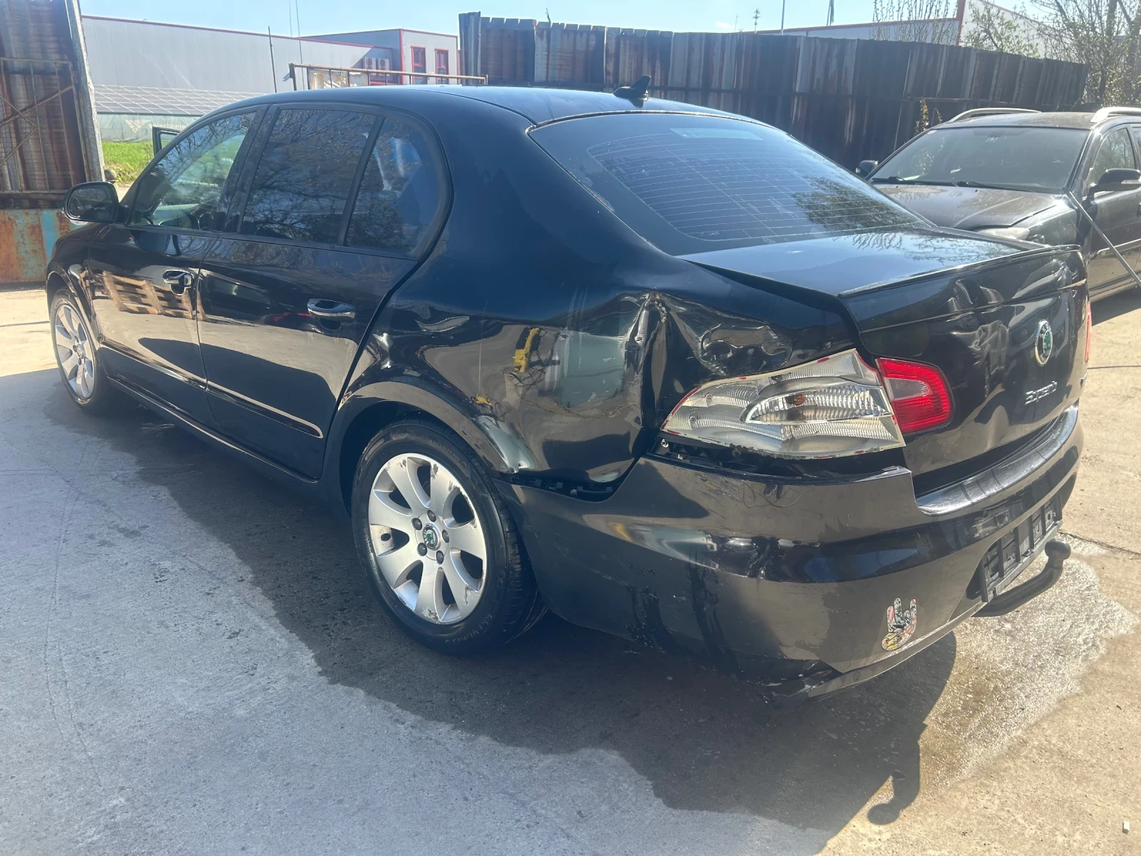 Skoda Superb 1.6 TDI 105 �.�. | Mobile.bg � ����������� 6