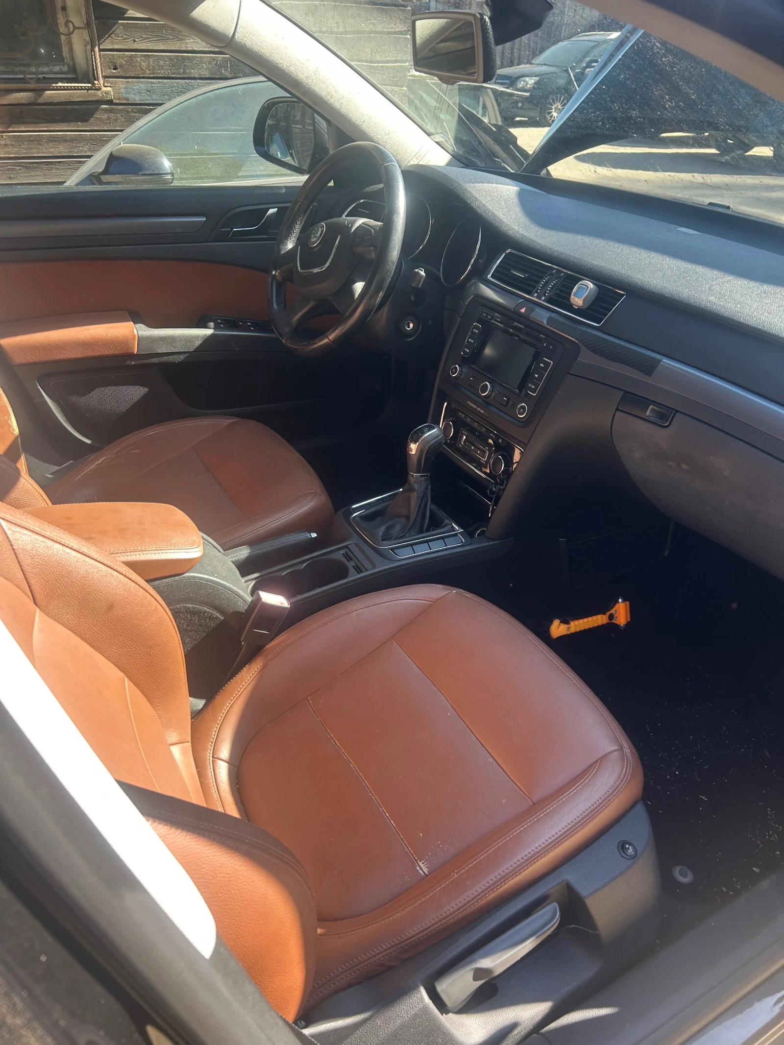 Skoda Superb 1.6 TDI 105 �.�. | Mobile.bg � ����������� 12