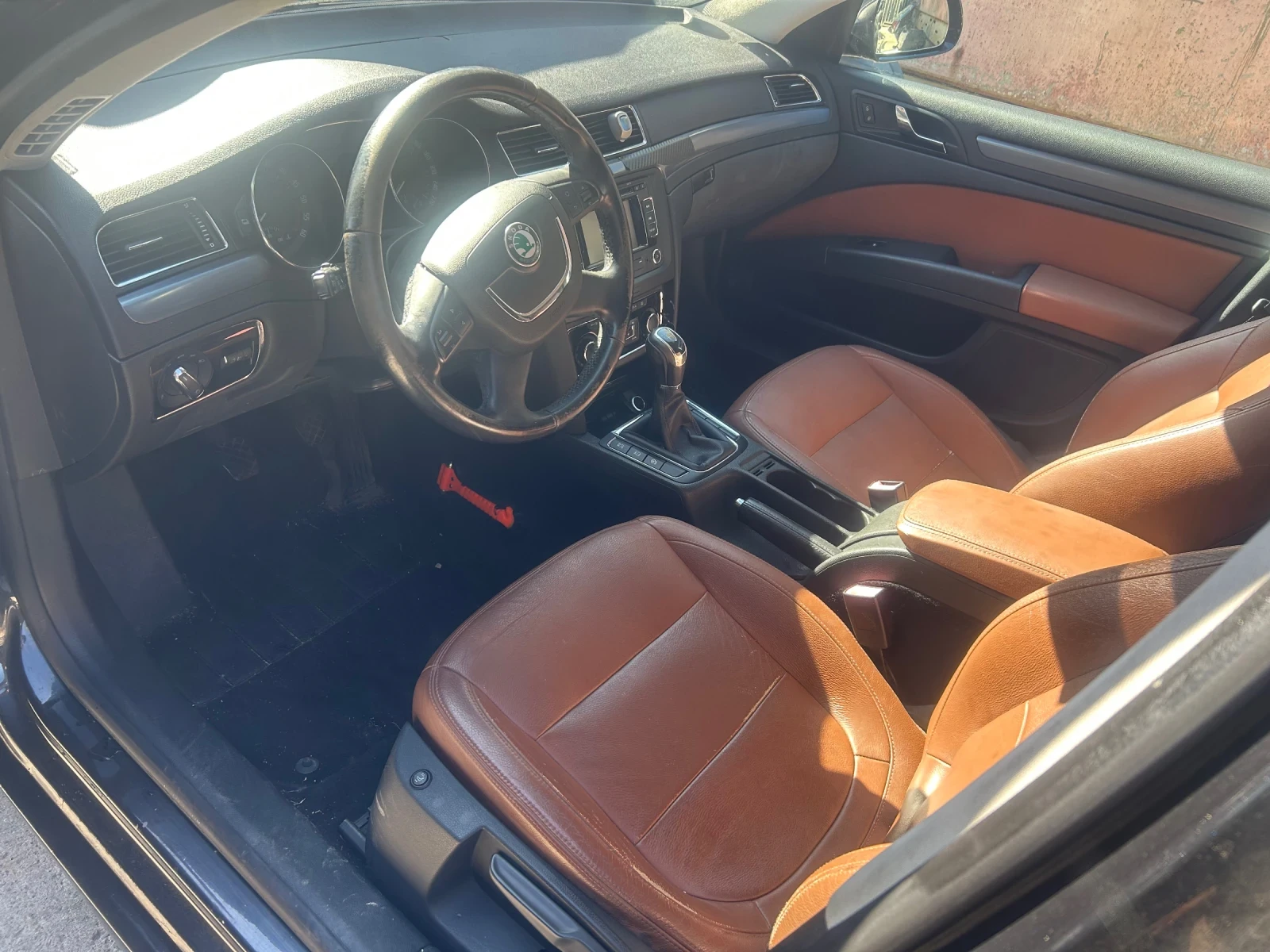 Skoda Superb 1.6 TDI 105 �.�. | Mobile.bg � ����������� 11