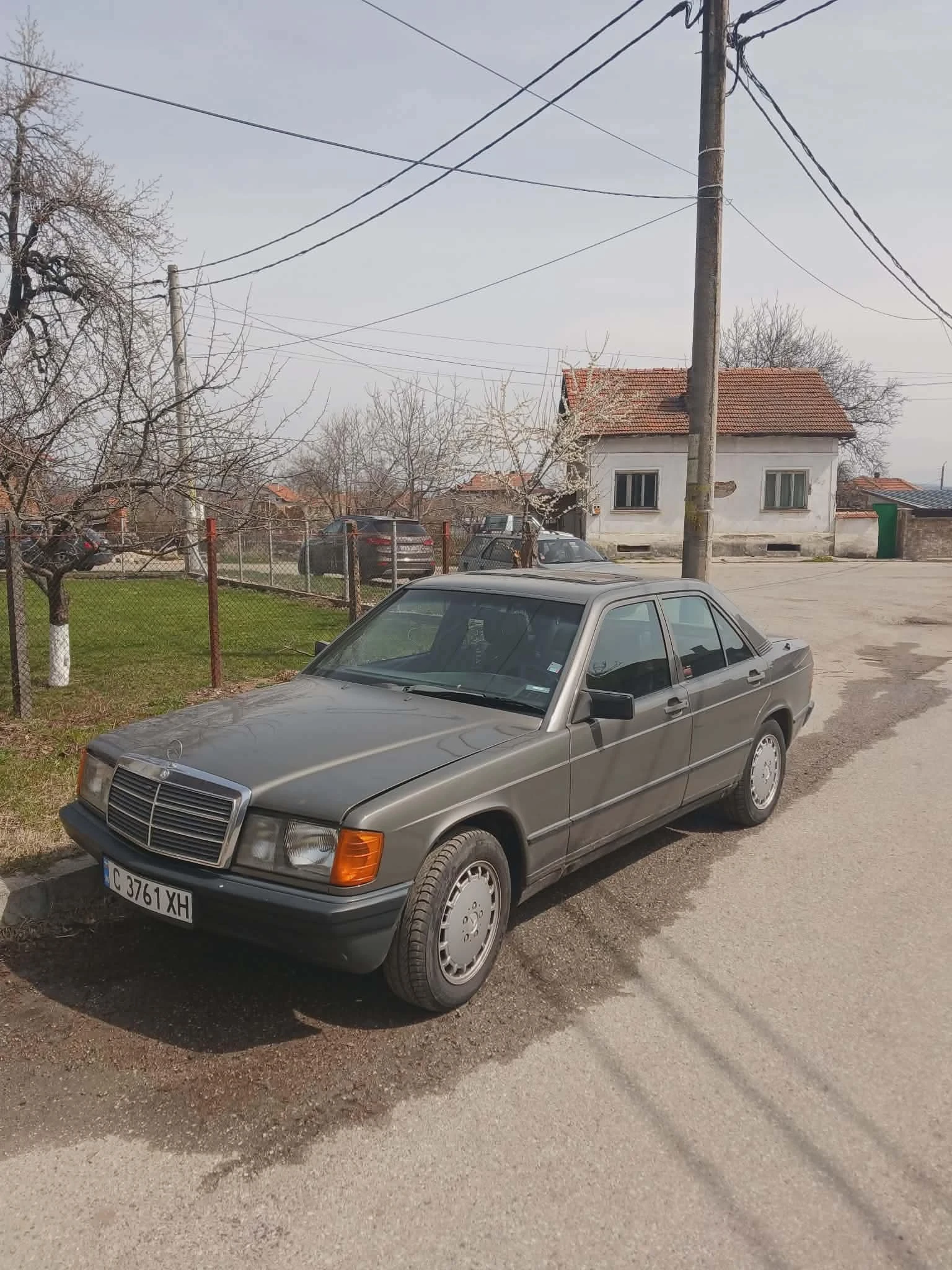 Mercedes-Benz 190