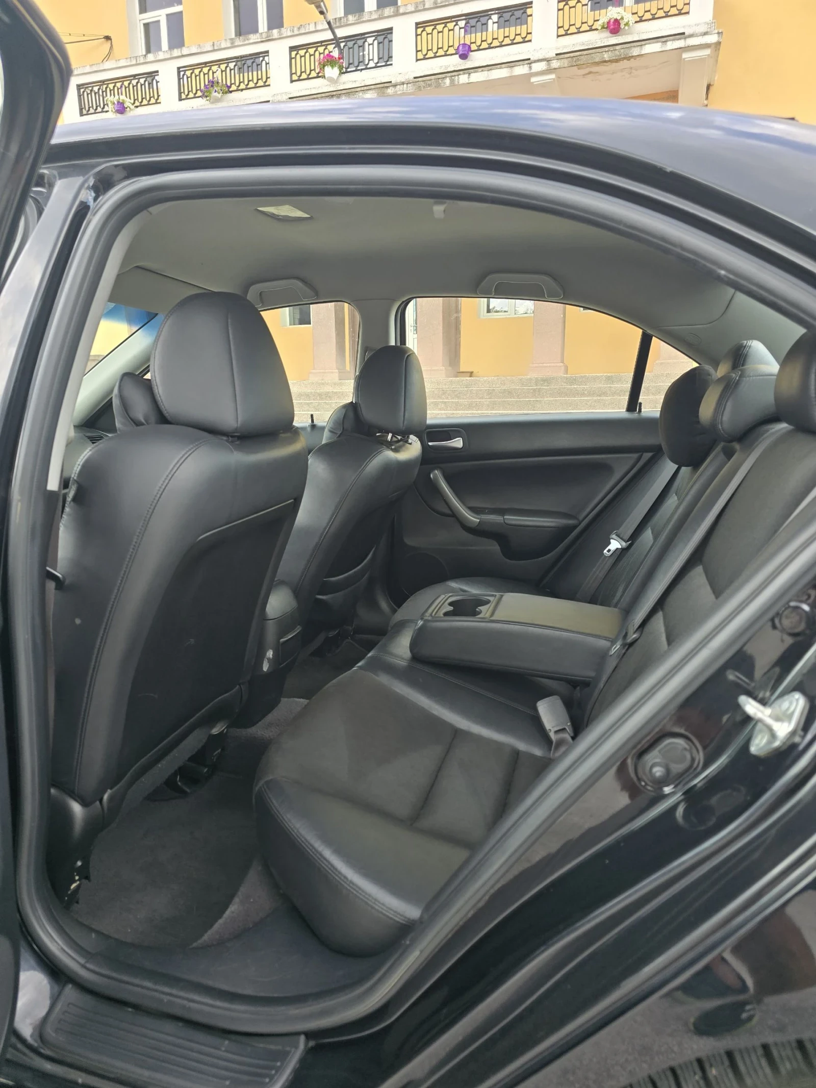 Honda Accord 2.0, снимка 12 - Автомобили и джипове - 54980764