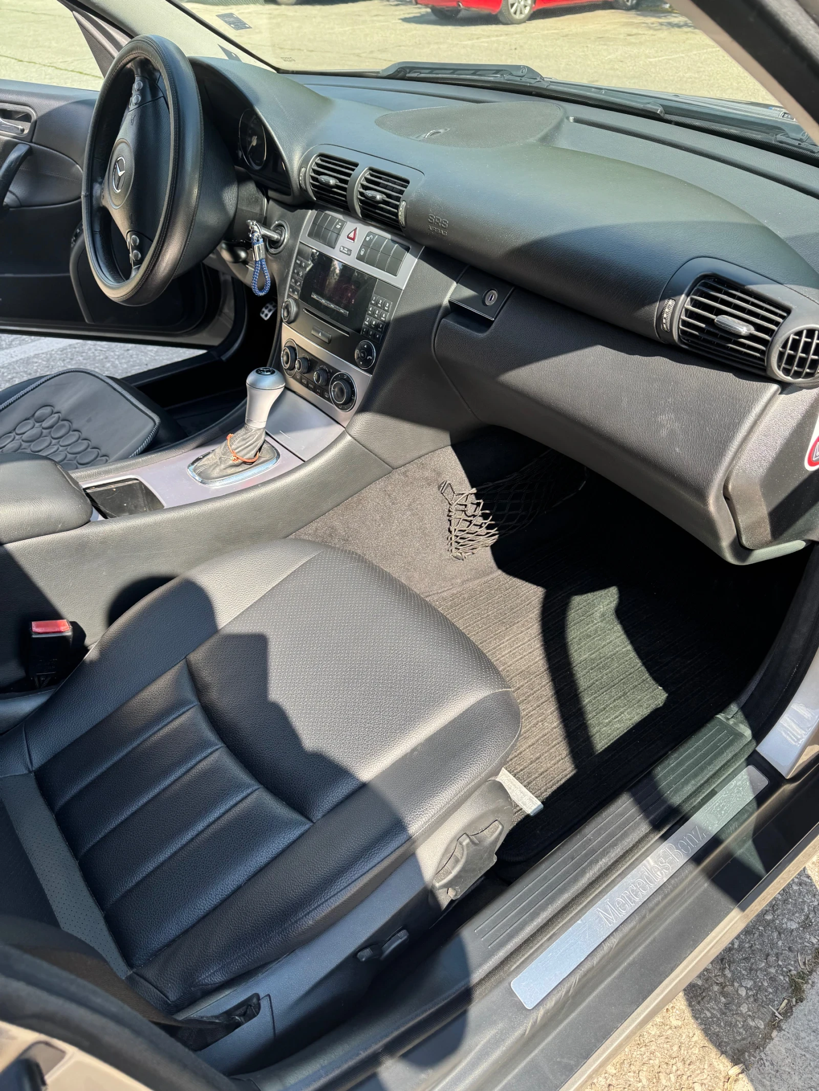 Mercedes-Benz C 220, снимка 14 - Автомобили и джипове - 55163118