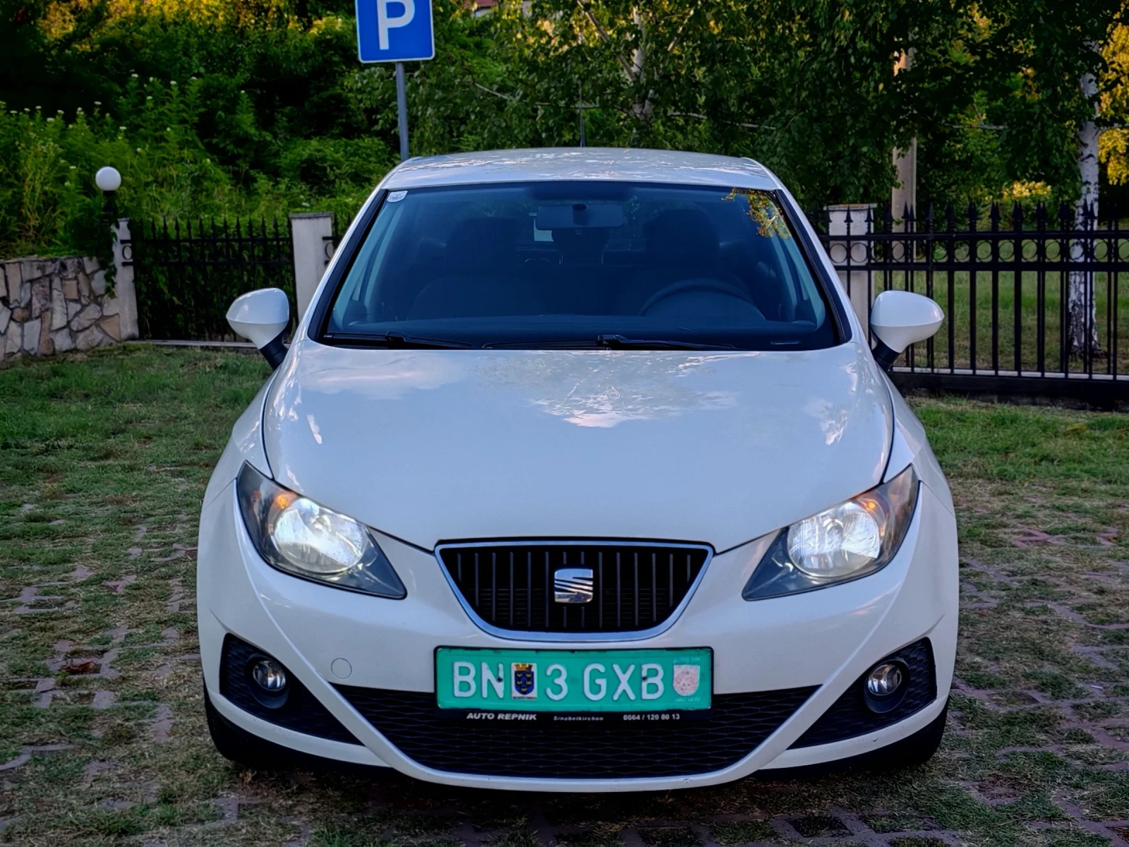 Seat Ibiza 1.4I(85)* КЛИМАТИК* BI-XENON* НОВ ВНОС* , снимка 10 - Автомобили и джипове - 55166109