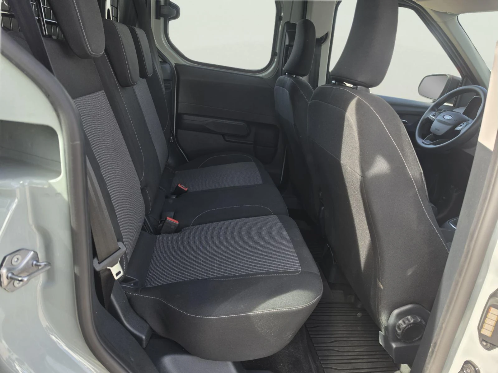 Ford Courier 1.0 EcoBoost, снимка 10 - Автомобили и джипове - 56341513